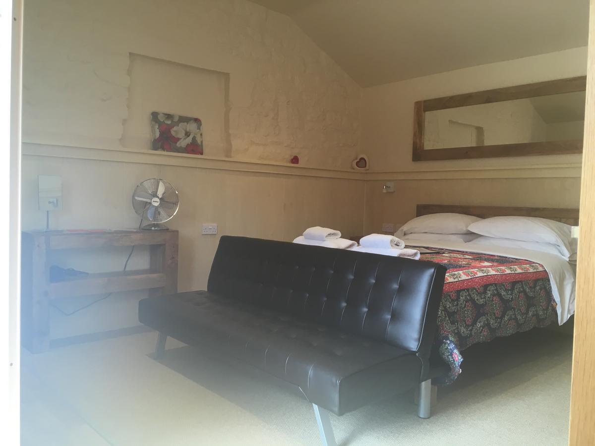 Widbrook Barns Bed and Breakfast Bradford-On-Avon Eksteriør billede